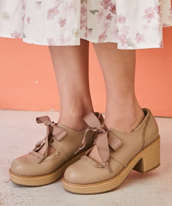 足元から、アンティークに、ガーリーに♡axes femmeとPOETIQUEから