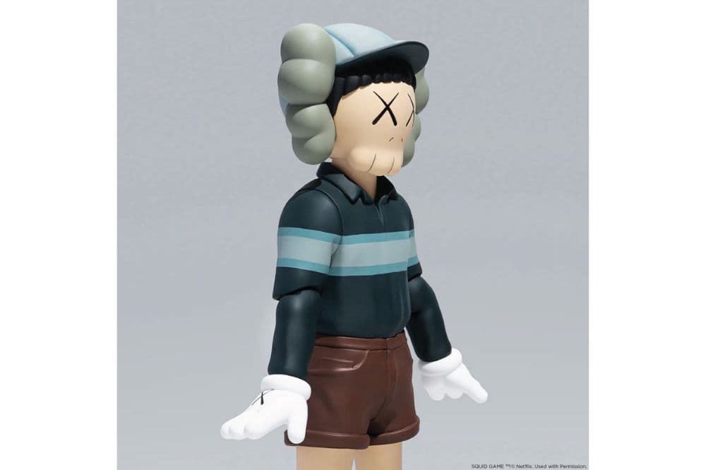 KAWS (カウズ) x イカゲーム3コラボフィギュア「Young Hee Figure」を