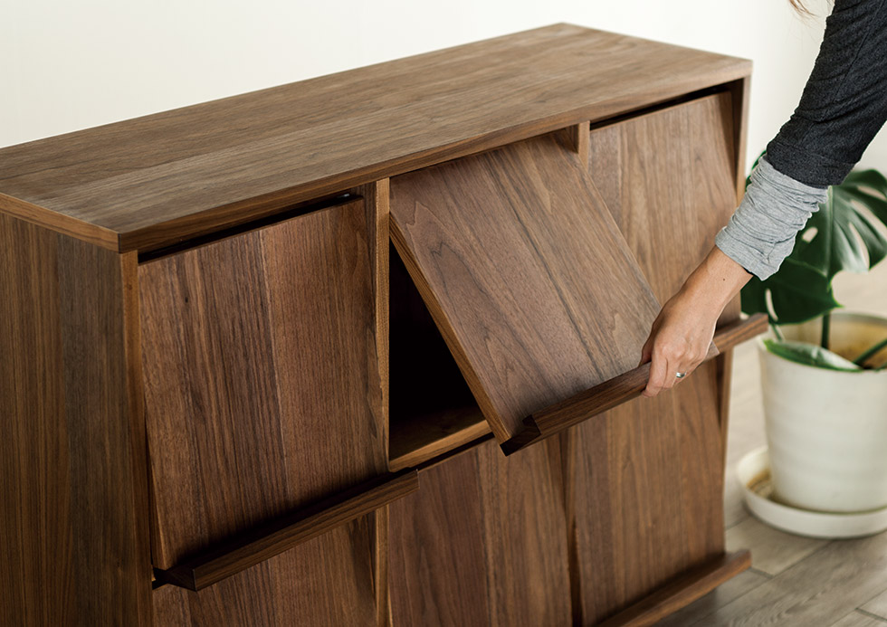 メルさん専用 木製マガジンラック 青いリボン付き メルさん専用 木製