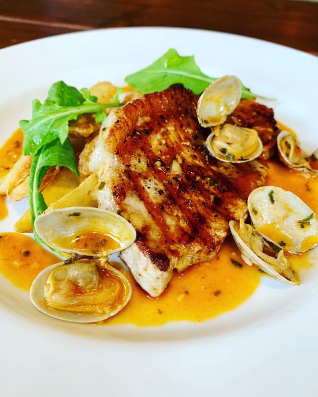 天然珊瑚(テーブル)② 天然大型珊瑚(テーブル) Dinner | 今帰仁