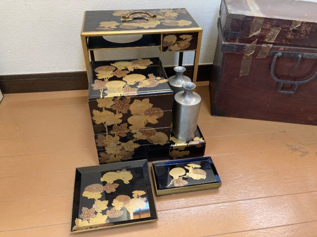時代蒔絵 花見重お譲り頂きました ｜骨董品買取 七ツ堂