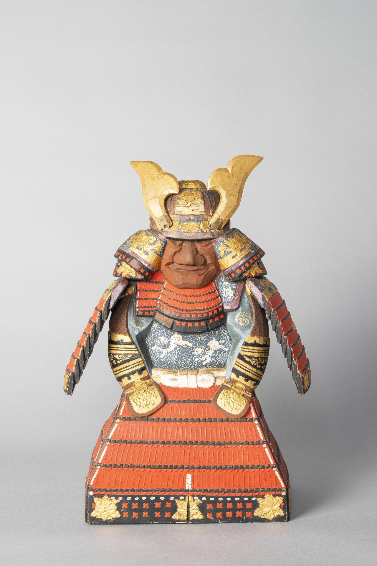 武者人形」 9代保伯 高さ42センチ、幅24センチ、奥行19センチ - 【鄙と