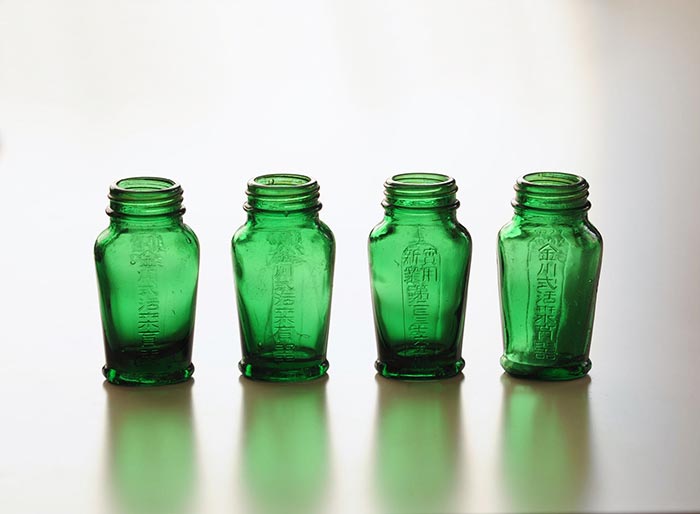 活桑育器/緑の小瓶