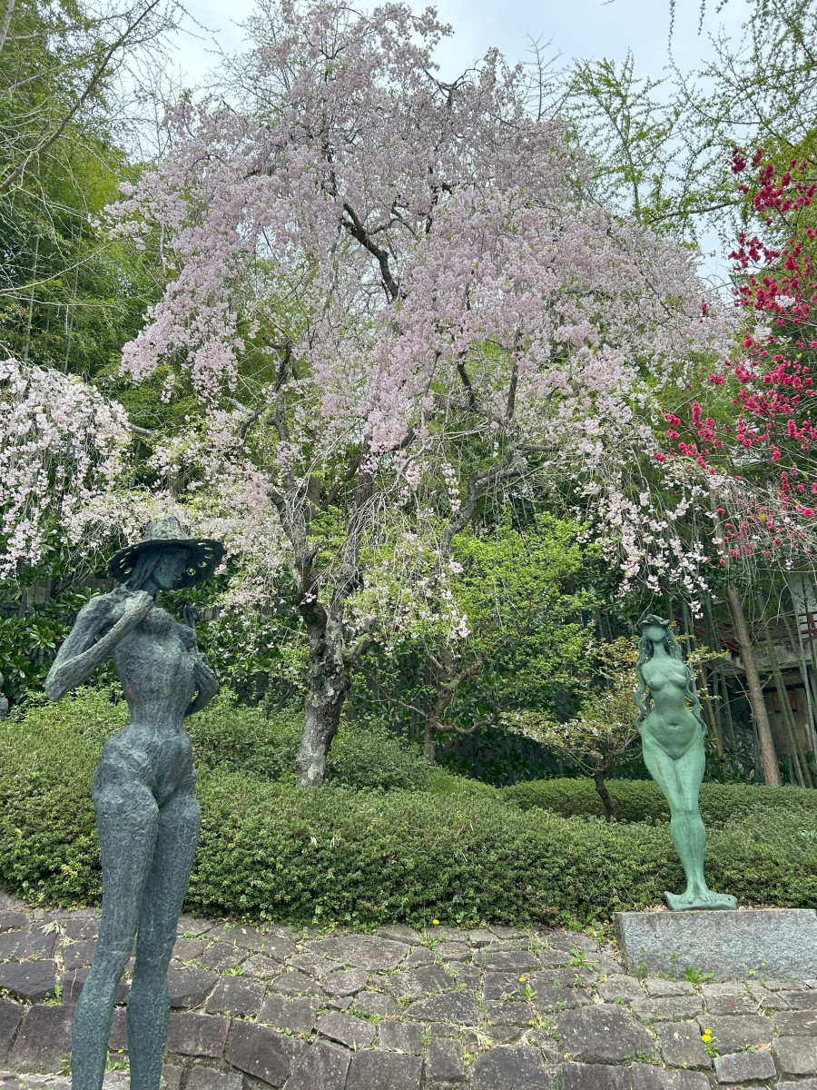 野外彫刻庭園 | 公益財団法人 日動美術財団笠間日動美術館