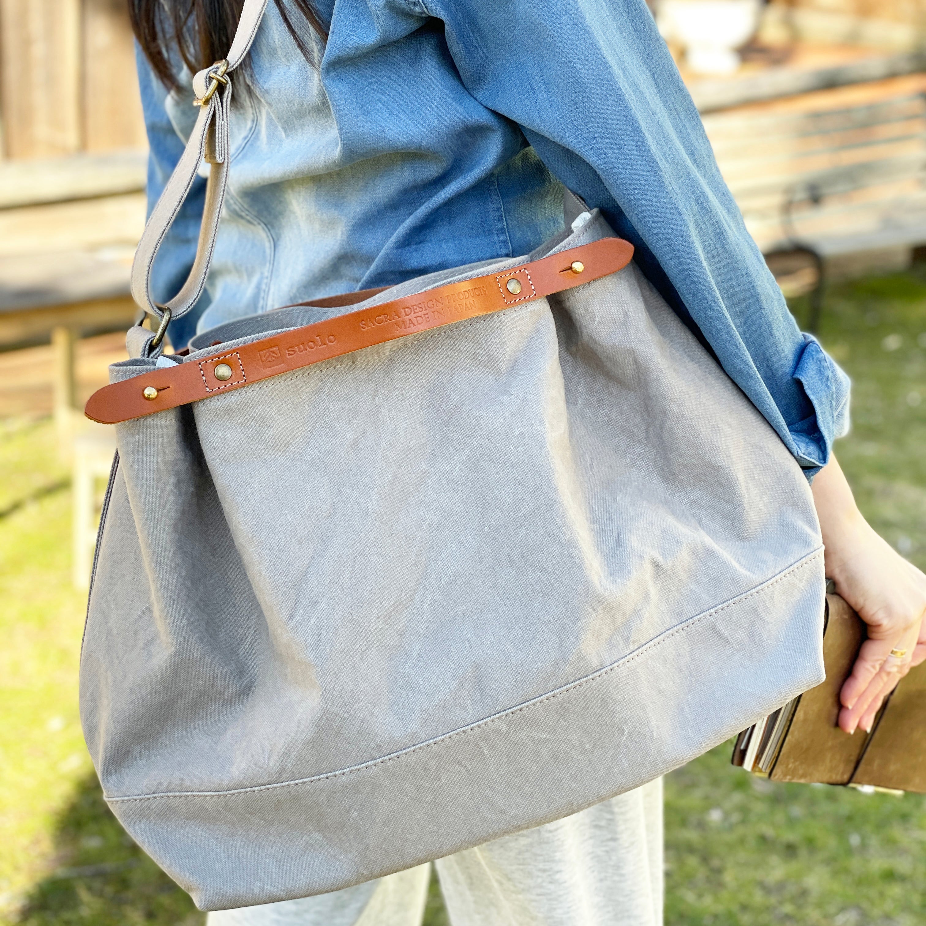 Suolo CROP Middle Shoulder Bag - Grey – niconeco zakkaya