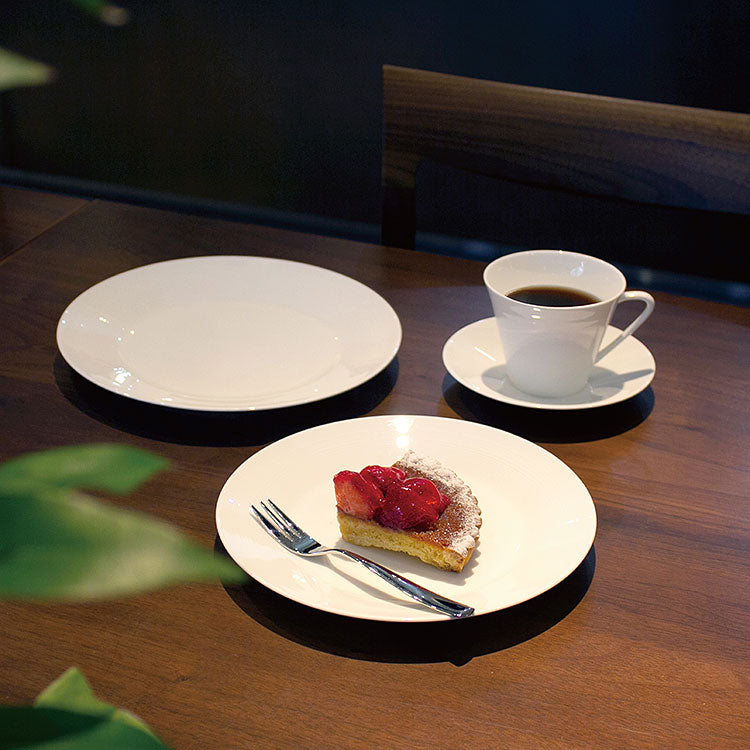 白いブランド食器｜21cmプレート｜EXQUISITE｜ニッコー公式オンライン