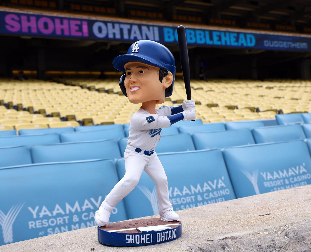 球場配布 非売品 ドジャース 大谷翔平 50⁄50記念 ボブルヘッド 人形 50