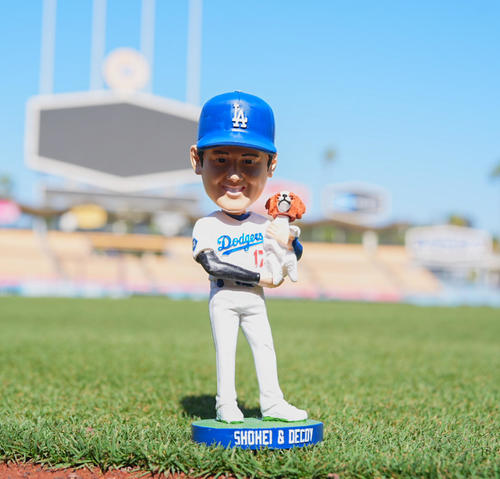 ドジャース ロバーツ監督ボブルヘッド 4⁄26 球場配布品 ロバーツ監督