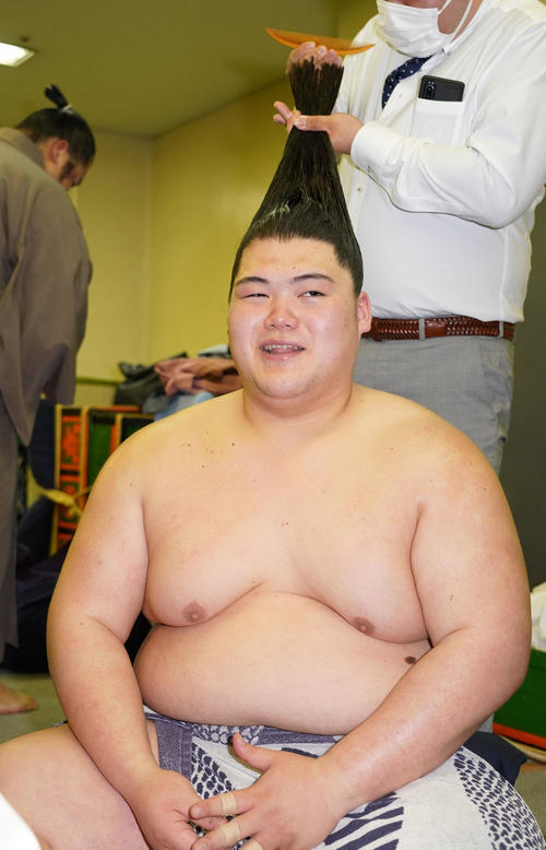 王鵬、横綱初挑戦で金星「結び…すごい気持ちよかったですね」大横綱