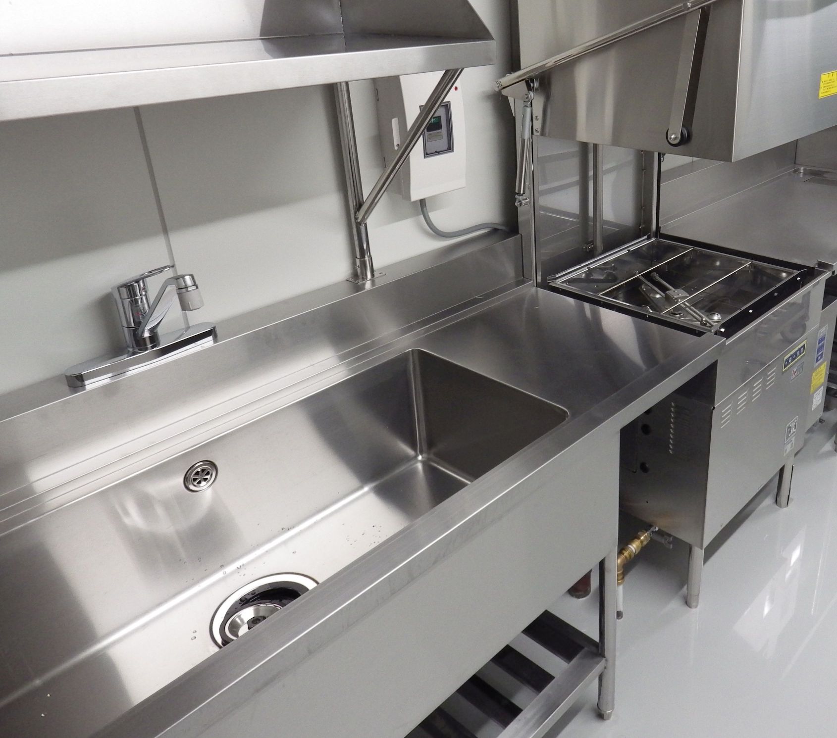 作業・収納機器｜ソイルドテーブル）