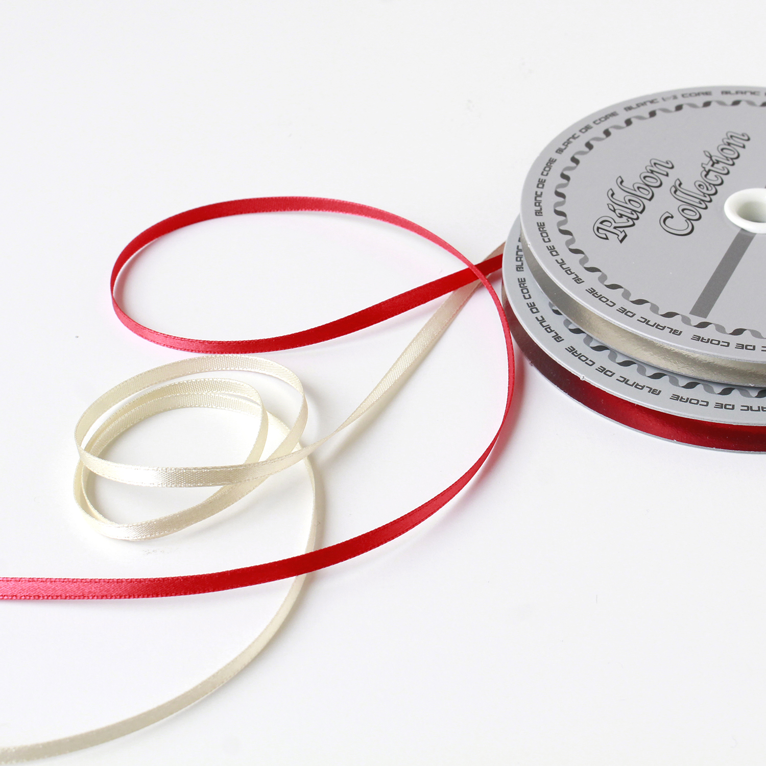 KR800-4 Nシングルサテンリボン 4mm巾 15m巻 (巻)「手芸材料の卸売り