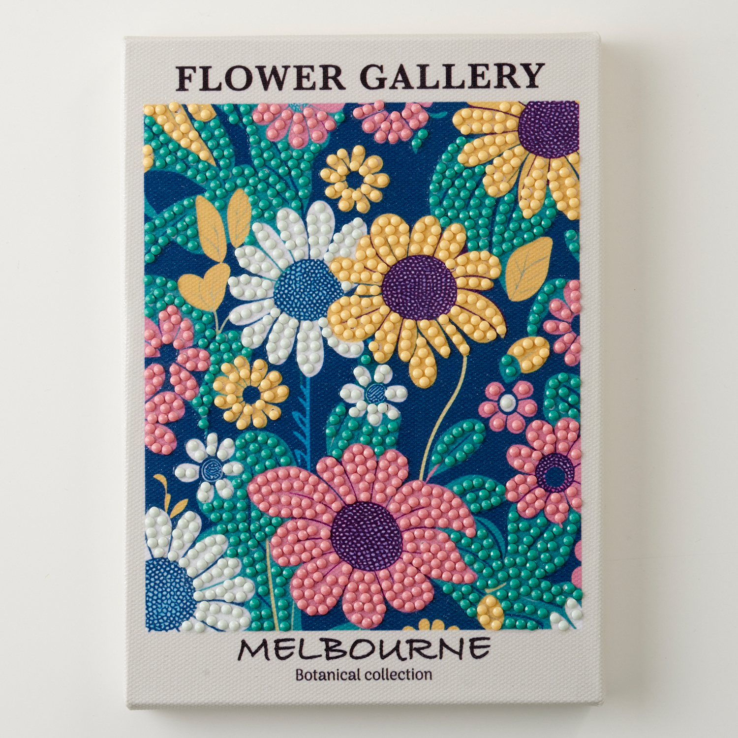 coco！Pt950素材QUEEN ヒスイとダイヤモンドのデザインブローチ coco