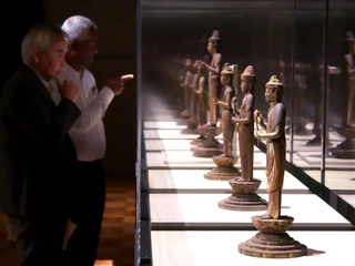 法隆寺の観音菩薩立像（夢違観音）。悪い夢を良い夢に変えてくれる