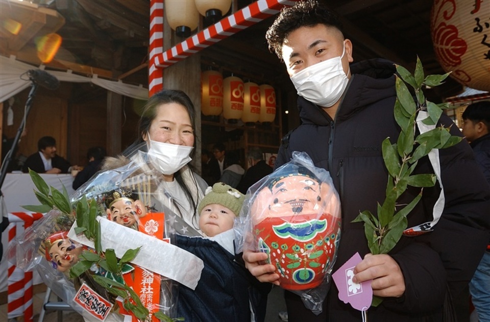 福引大当たりで「明るい年に」 福岡市博多区の十日恵比須神社