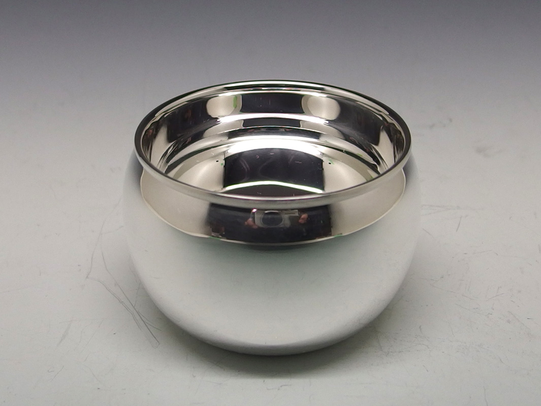 純銀製仏飯器 | 日伸貴金属の東京銀器日伸貴金属の東京銀器