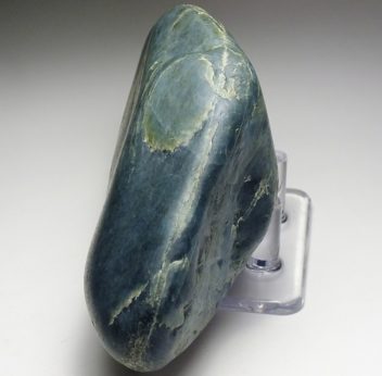 翡翠輝石(ラベンダー/川翡翠) 752 糸魚川 - 鉱物標本・隕石標本販売の