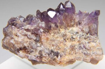 紫水晶 アメシスト の商品一覧- 鉱物標本・隕石標本販売のWeb専門店