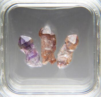 紫水晶 アメシスト の商品一覧- 鉱物標本・隕石標本販売のWeb専門店