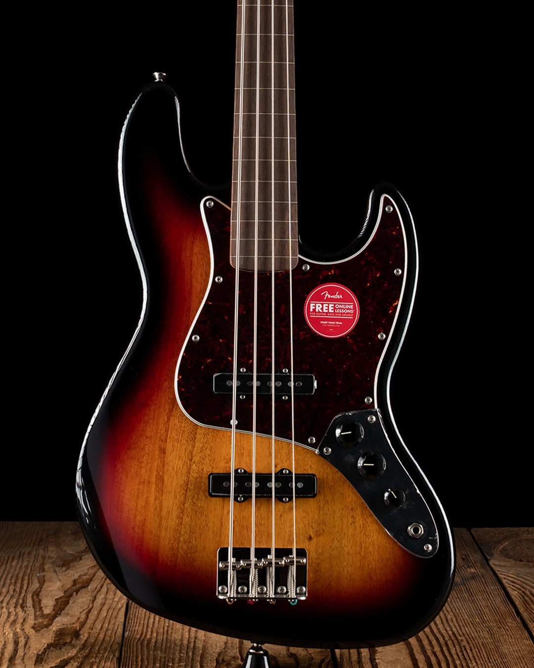 Squier Classic Vibe '60s Fretless Jazz Bass - 3-Color Sunburst