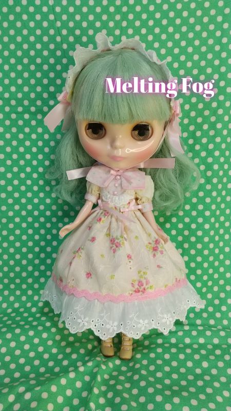 ネオブライスサイズ『甘ロリィタワンピースとヘッドドレスセット白系