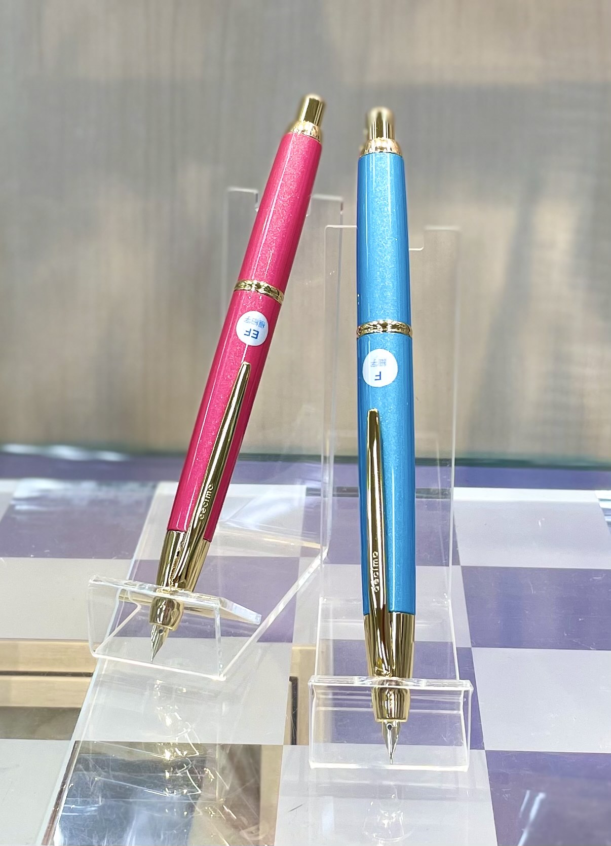 完売いたしました】パイロット万年筆キャップレスデシモ限定柄入荷の