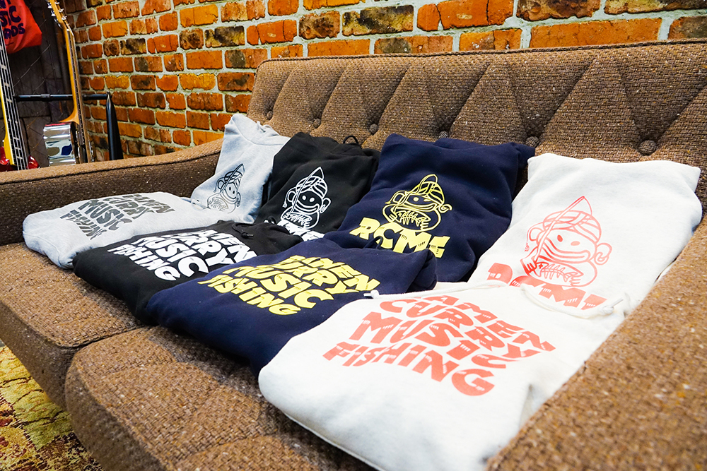 ラーメンカレーミュージックフィッシンググッズに2020年モデルパーカー