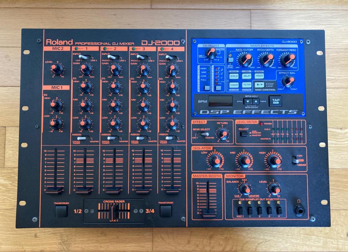 Roland DJ-2000 DJミキサー