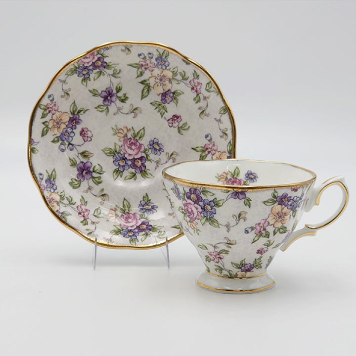 ロイヤルアルバート 100周年記念ティーフォーワンセット1940年代