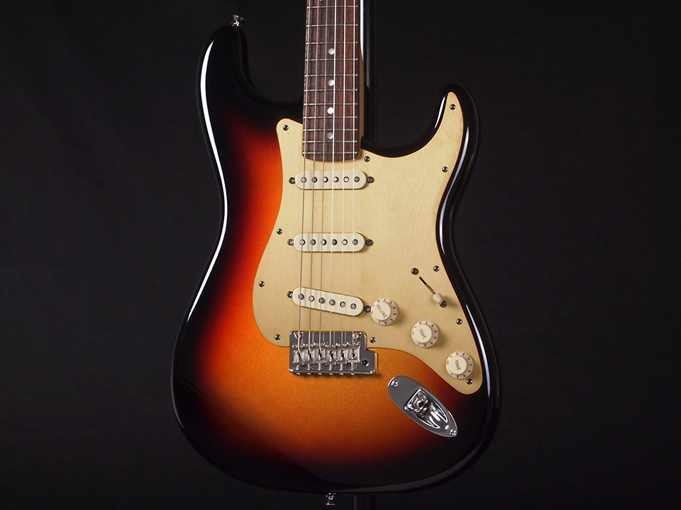 Fender Stratocaster サンバーストトラ杢ネック