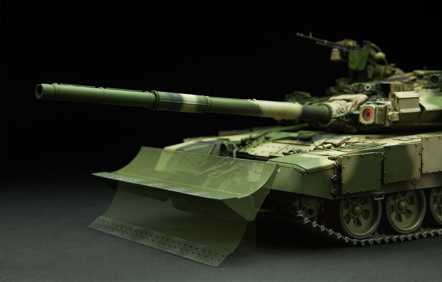 MENG MODEL(モンモデル)TS-014 1/35 ロシア主力戦車T-90(プラモデル
