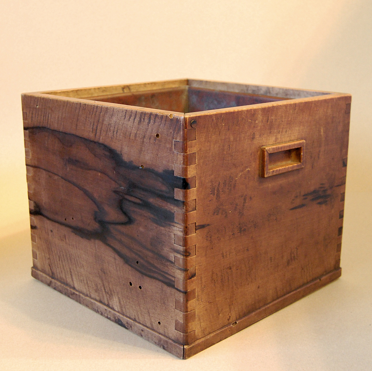 火鉢と炭道具の販売 骨董 斎明堂 / 木製火鉢（中型）