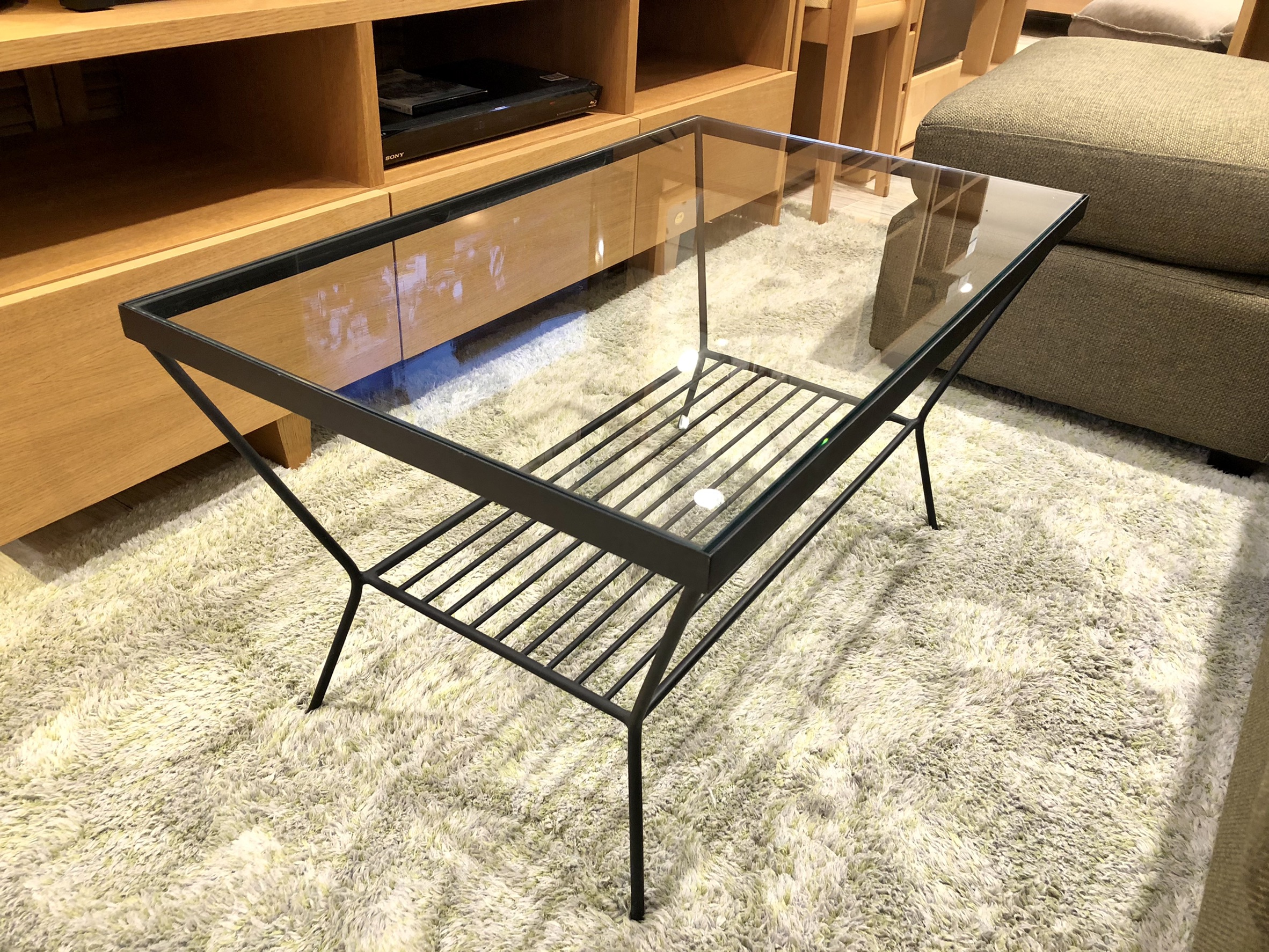 unico ウニコ EDDY ガラス×アイアン ローテーブル unico(ウニコ)の人気