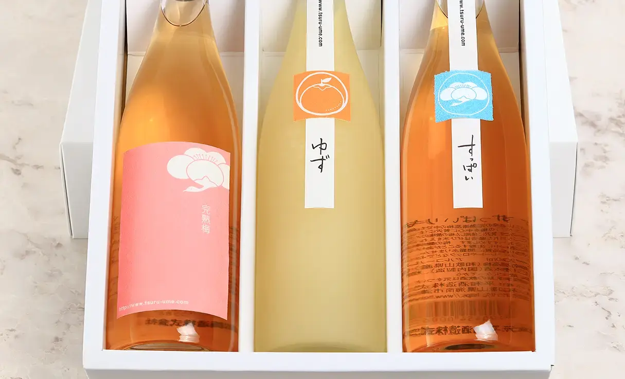 鶴梅 化粧箱 720ml 3本用 | 化粧箱/紙袋 | 酒専門店鍵や