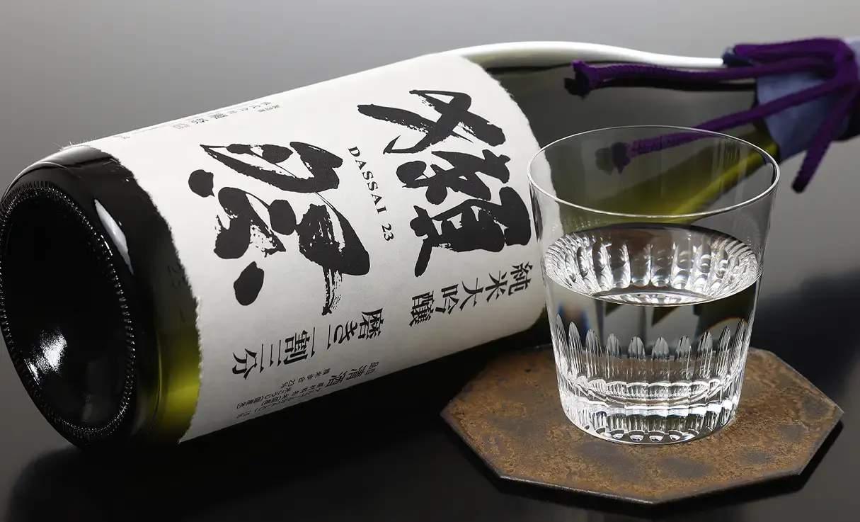 獺祭 純米大吟醸 磨き二割三分 1.8L | 獺祭（株式会社獺祭） | 酒専門