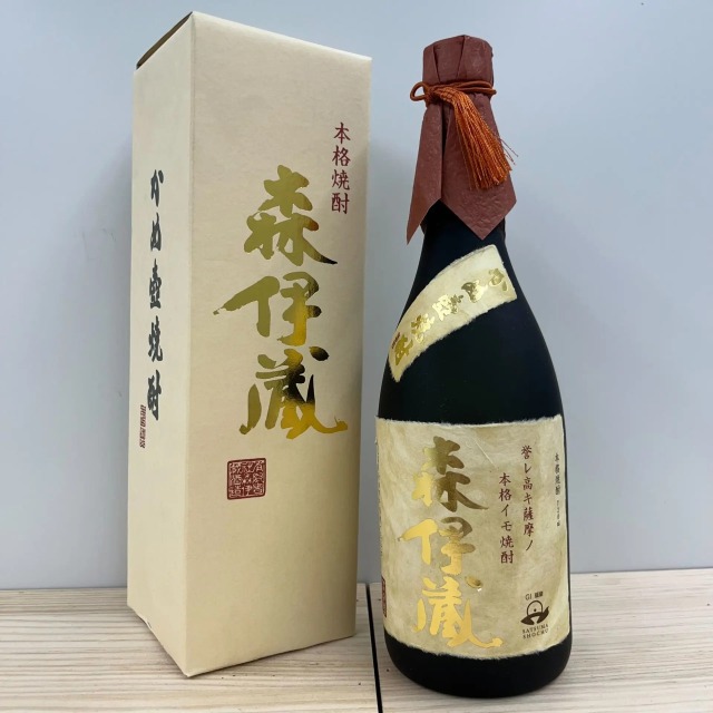 焼酎「森伊蔵」の定価はいくら？人気の理由や定価で買う方法を解説