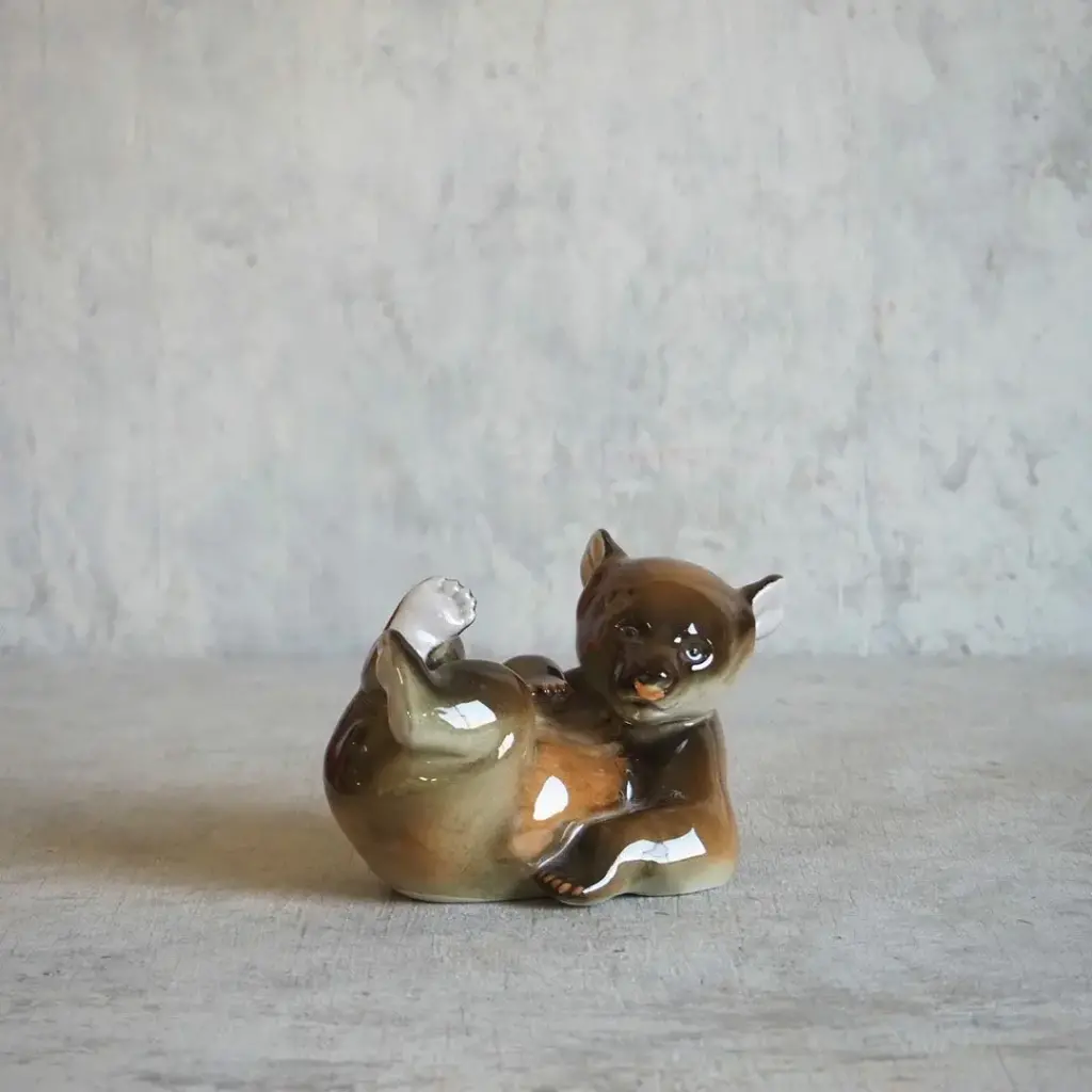 ヴィンテージフィギュリン 熊B 旧ソビエト LOMONOSOV(ロモノーソフ