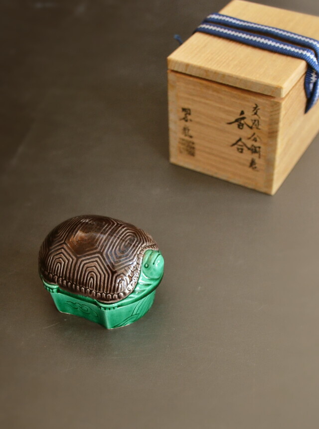 珍しい中国黄銅製印章4点（亀鈕2点と水鳥1点が合体した亀鈕1点