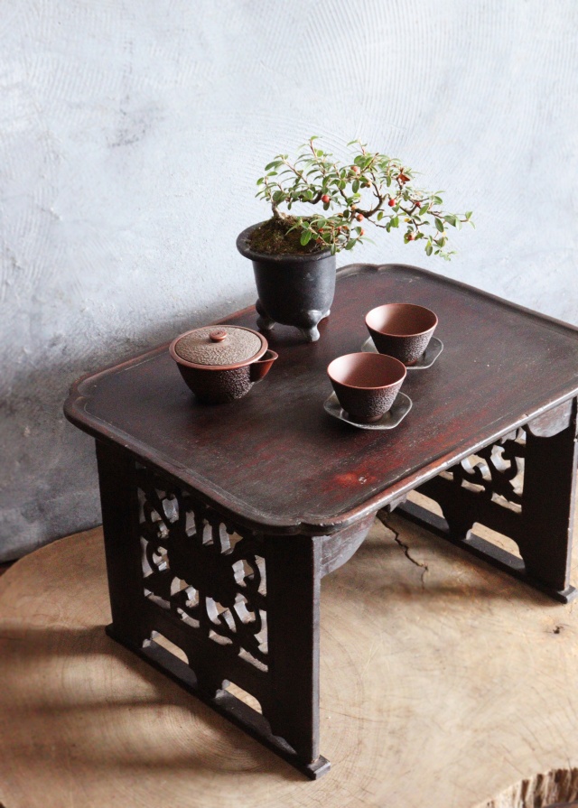 李朝/高麗 特集出品】李朝螺鈿梅竹文小盤(ソバン/soban) 大き