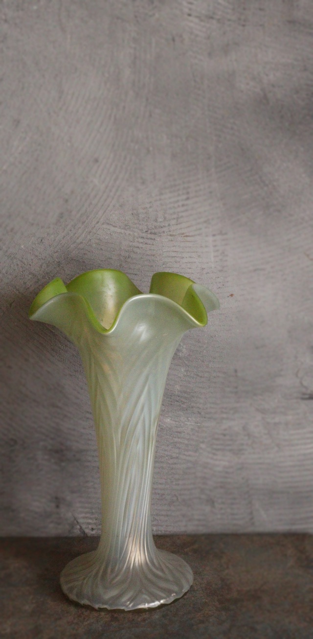 オパールセント クリスタルフラワーベース(共箱付き) オパールセント