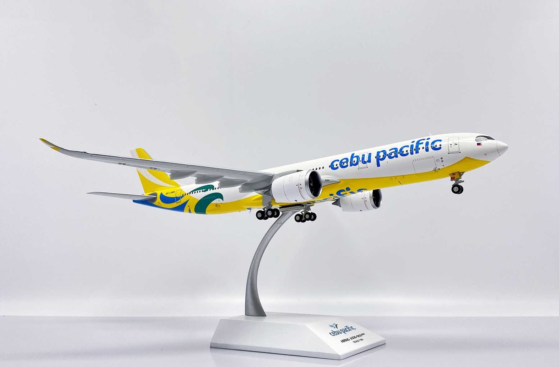 航空機・ヘリコプター JcWings 1/200 Cebu Pacific A330-900NEO fit