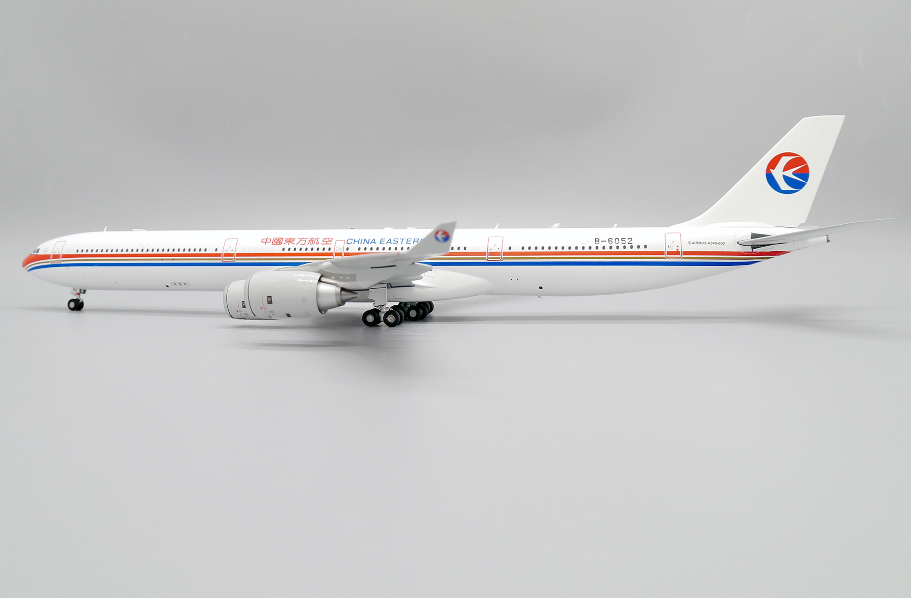 ScaleModelStore.com :: JC Wings 1:200 - XX20123 - China Eastern