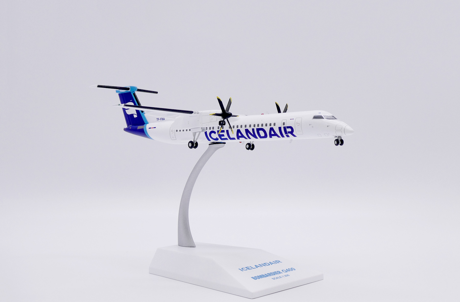 航空機・ヘリコプター Continental Airlines Dash 8 Q400 1/200