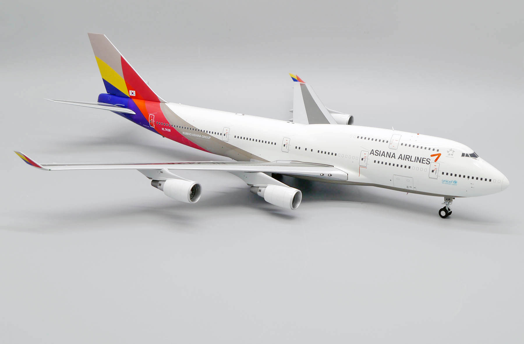 ScaleModelStore.com :: JC Wings 1:200 - XX20125 - Asiana Airlines