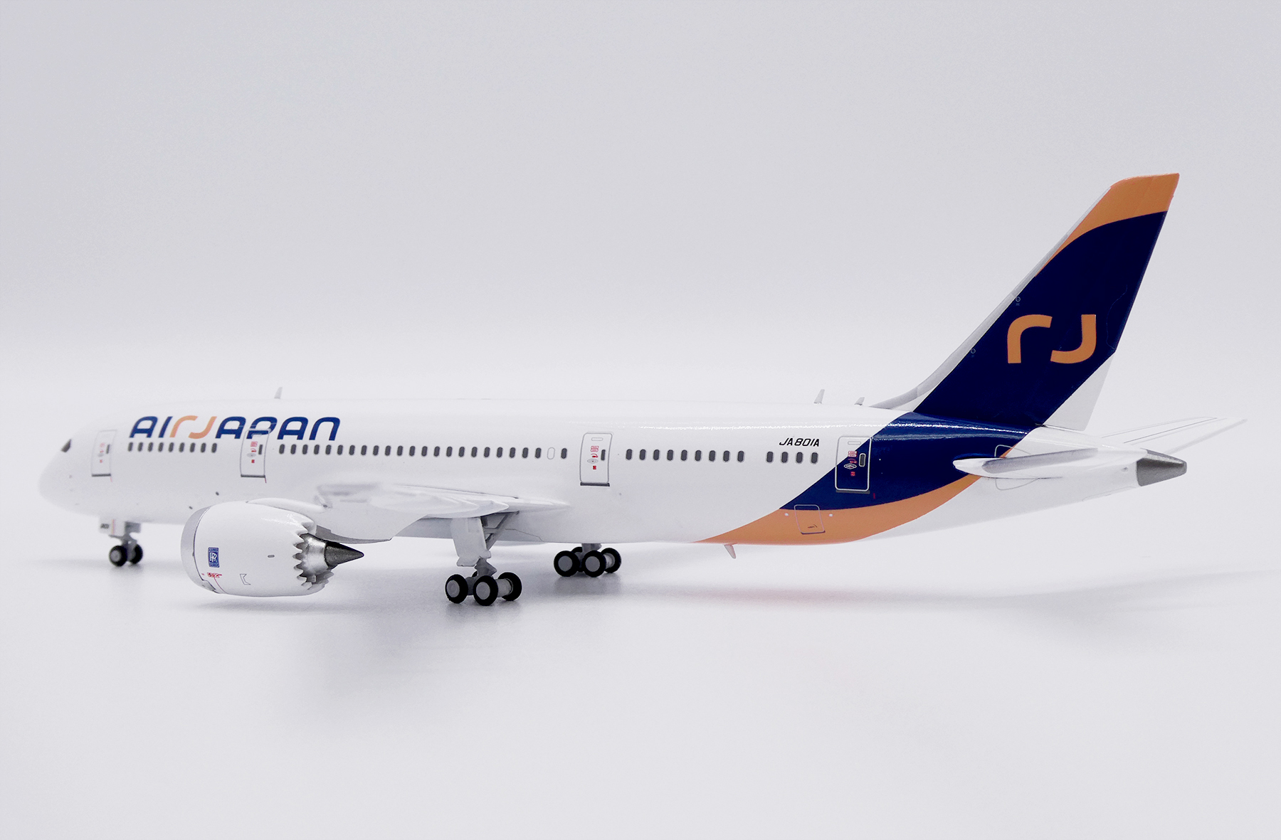 ScaleModelStore.com :: JC Wings 1:400 - SA4046 - Air Japan Boeing