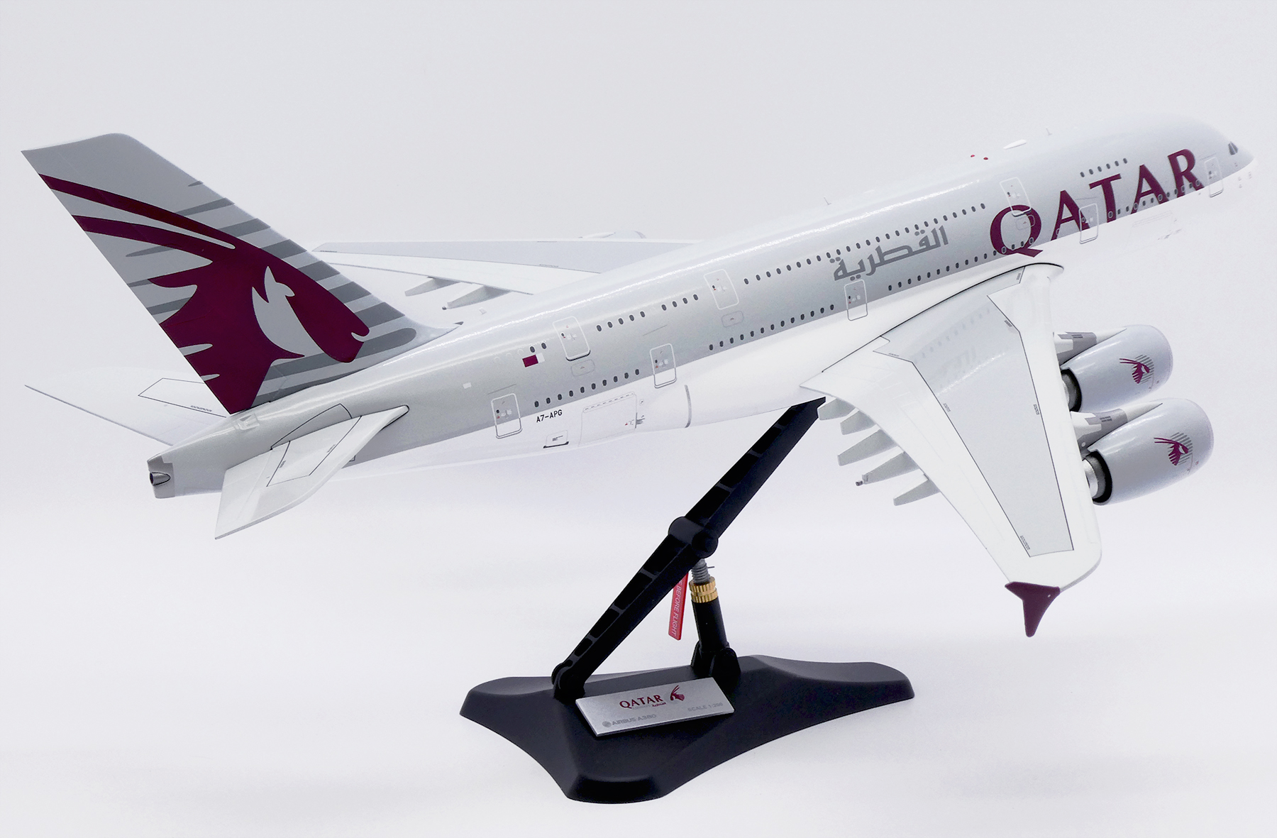 ScaleModelStore.com :: JC Wings 1:200 - XX20200 - Qatar Airways