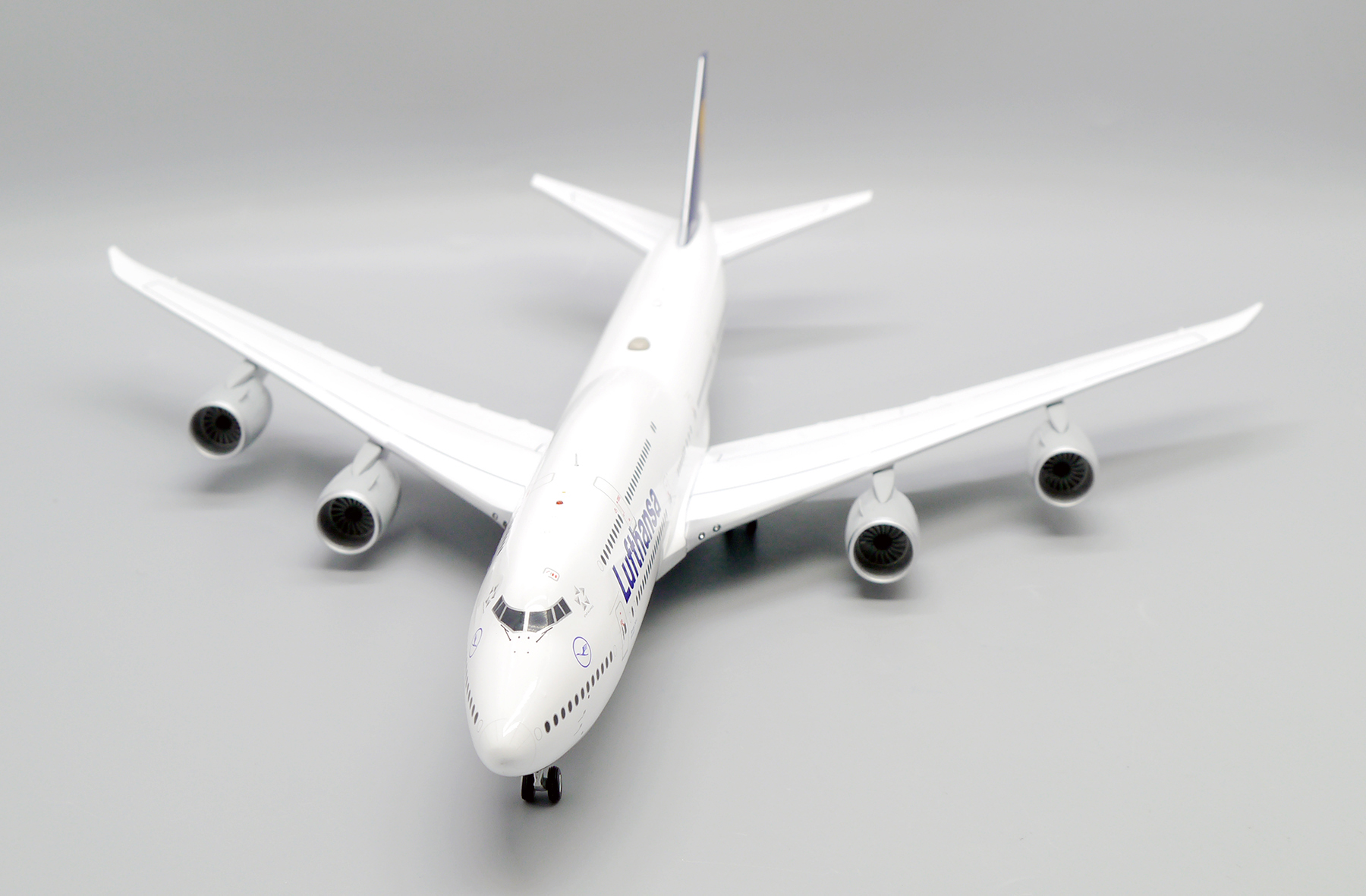 ScaleModelStore.com :: JC Wings 1:200 - EW2748003 - Lufthansa
