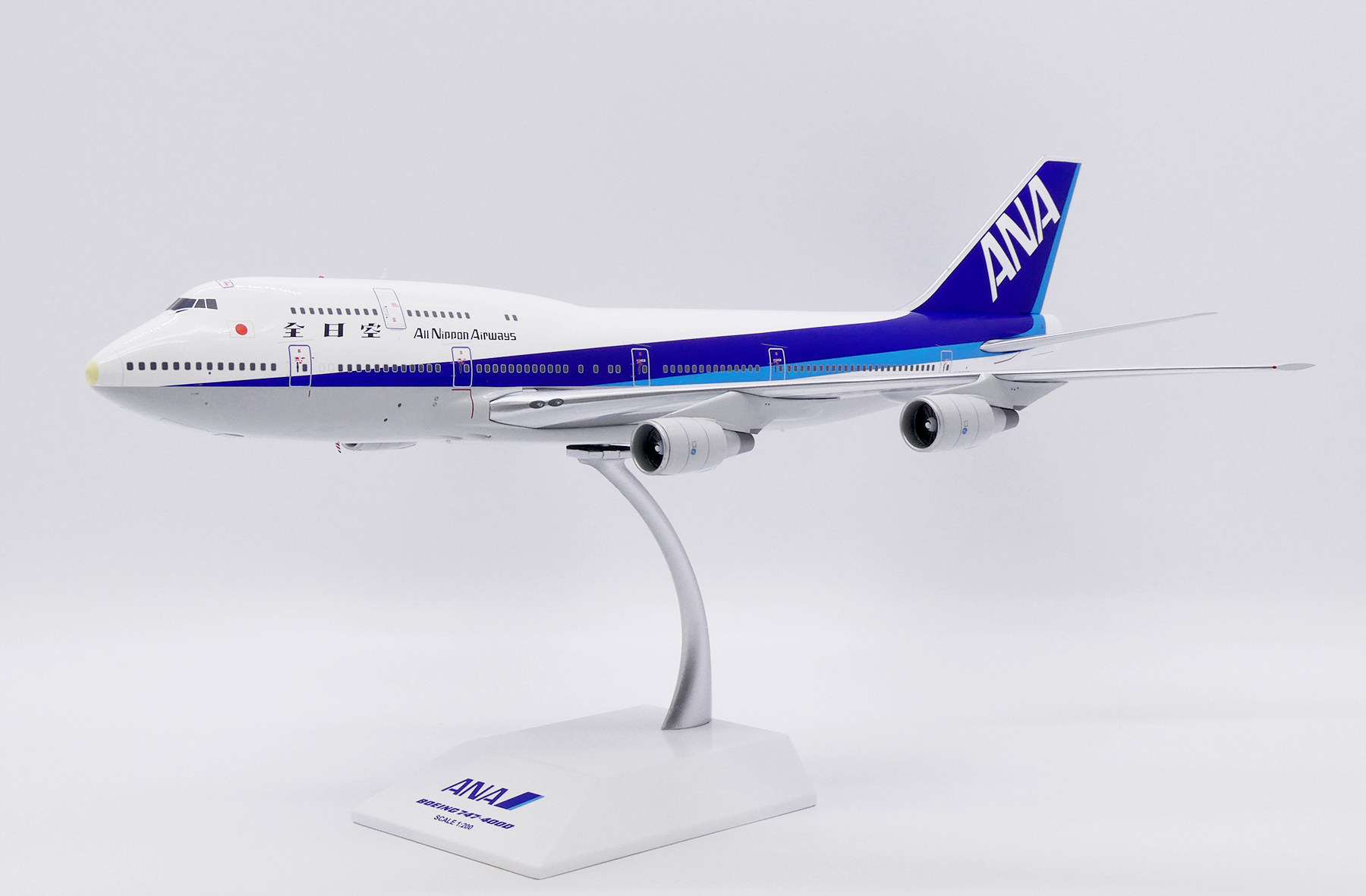 ScaleModelStore.com :: JC Wings 1:200 - XX20443 - ANA All Nippon