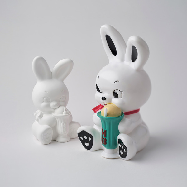 HONESTBOY x BALLON x SECRETBASE AROMA ORNAMENT | STUDIO SEVEN