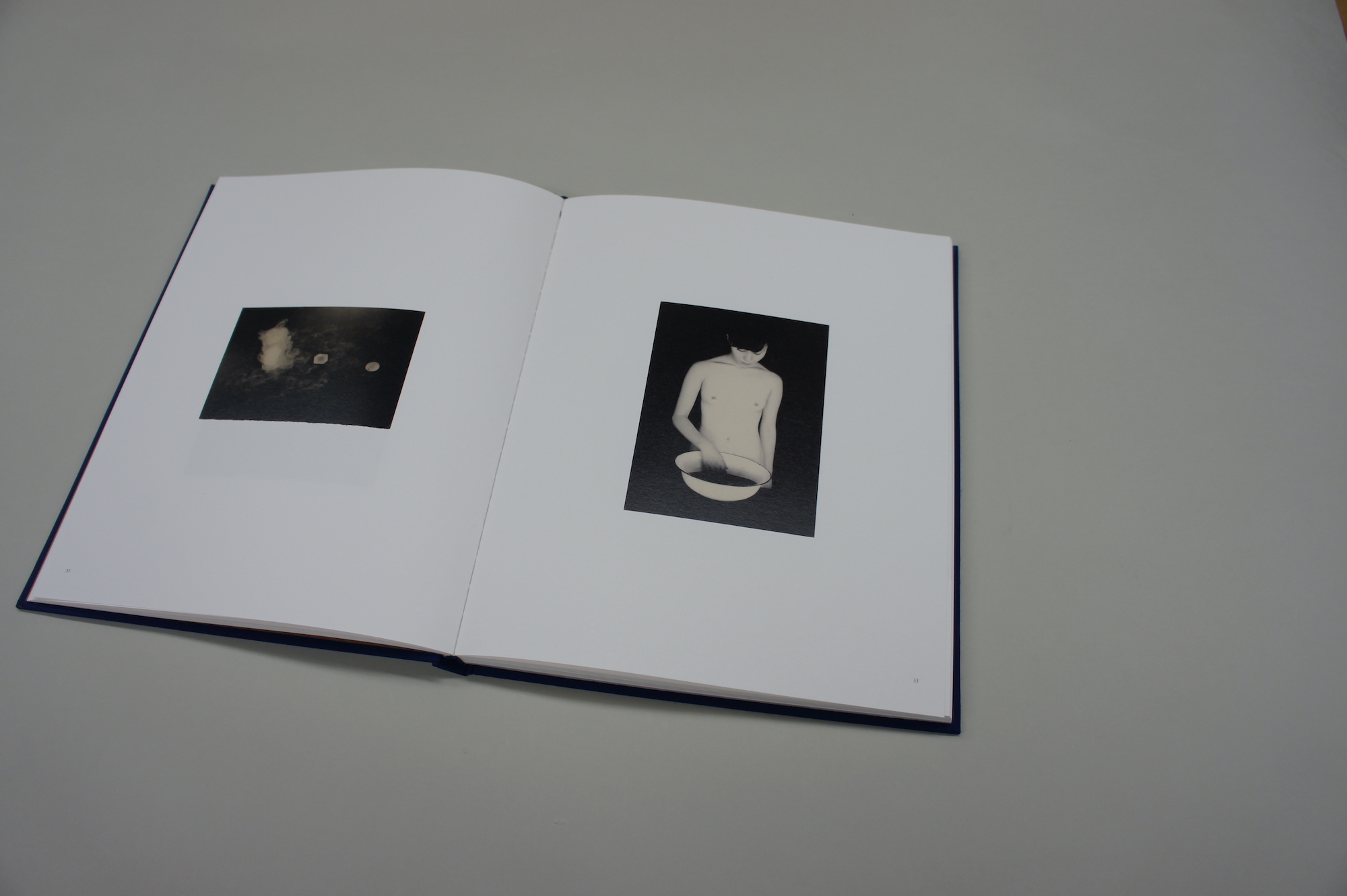 小さきもの、沈黙の中で Small Things in Silence｜青幻舎 SEIGENSHA