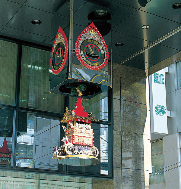 野村證券京都支店（祇園長刀鉾からくり時計） | 納入事例－セイコー